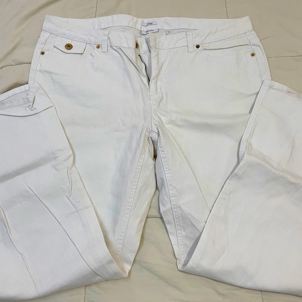 Liz&Co Flared White Jeans